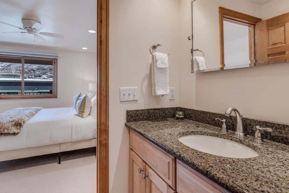 New Listing 2Br 2Ba Condo - Mountain Views Aspen Esterno foto